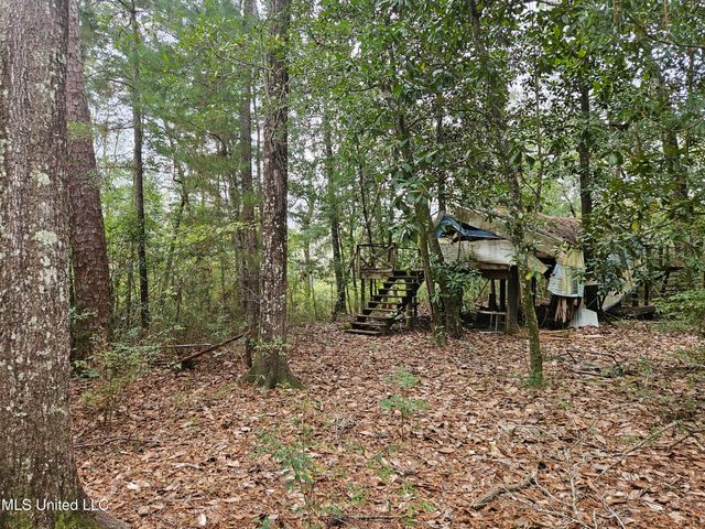 River Road, Biloxi, MS 39532