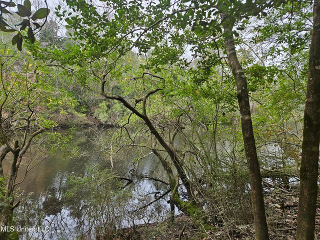 River Road, Biloxi, MS 39532