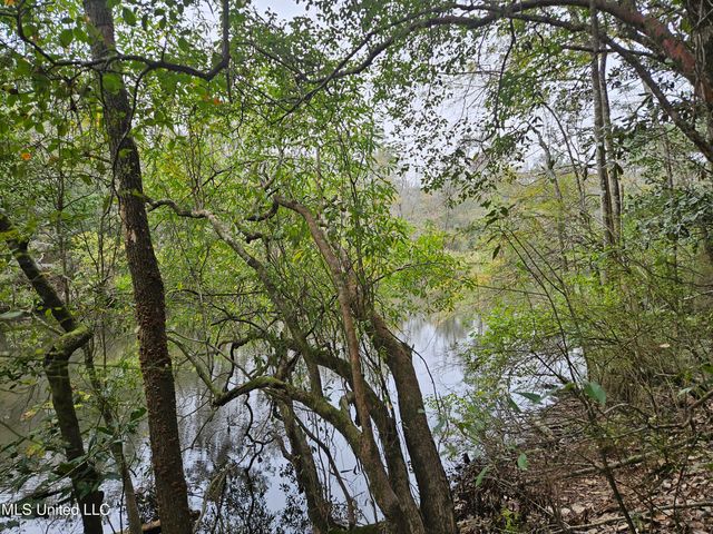 River Road, Biloxi, MS 39532