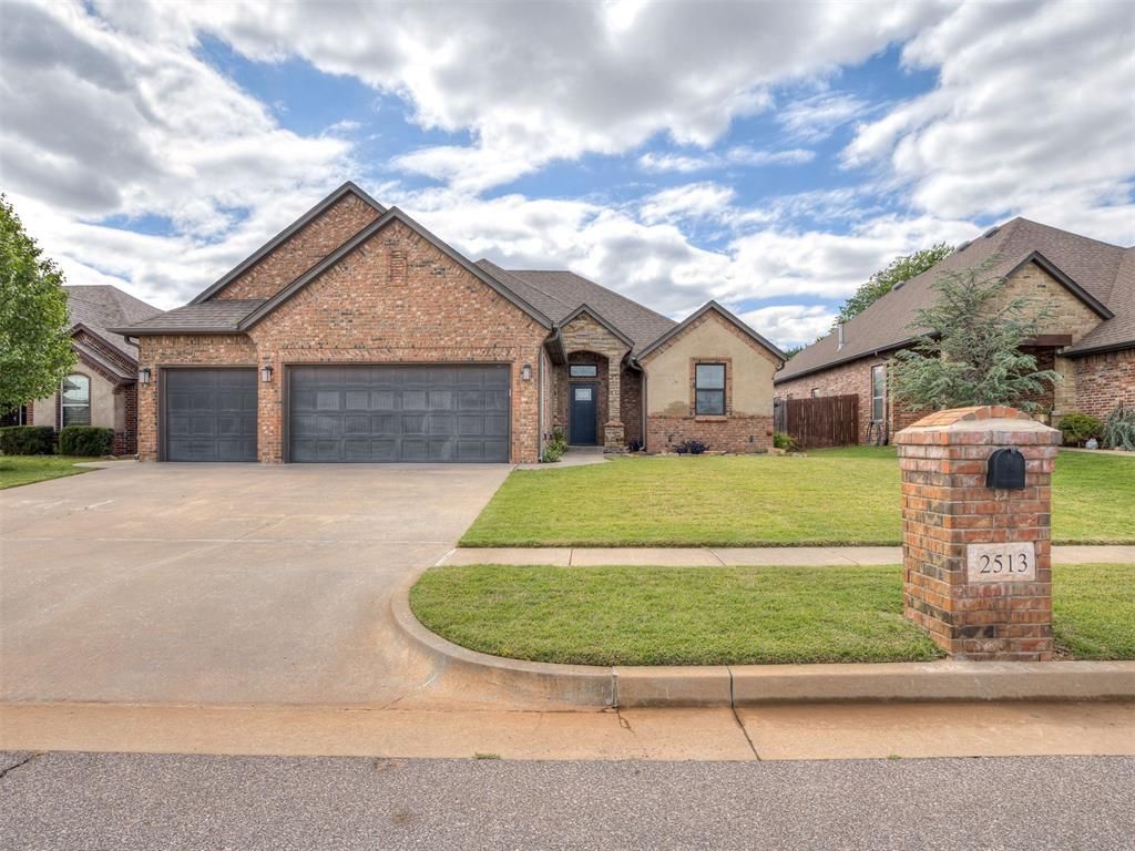 2513 Wayne Cutt Avenue, Yukon, OK 73099