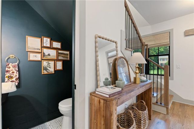 290 Walnutwood Trail, Roswell, GA 30075
