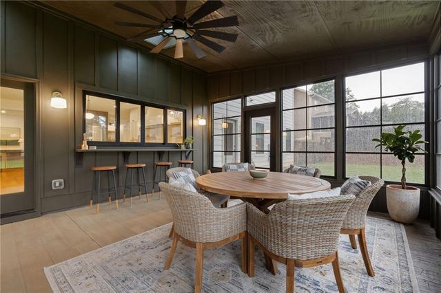 290 Walnutwood Trail, Roswell, GA 30075