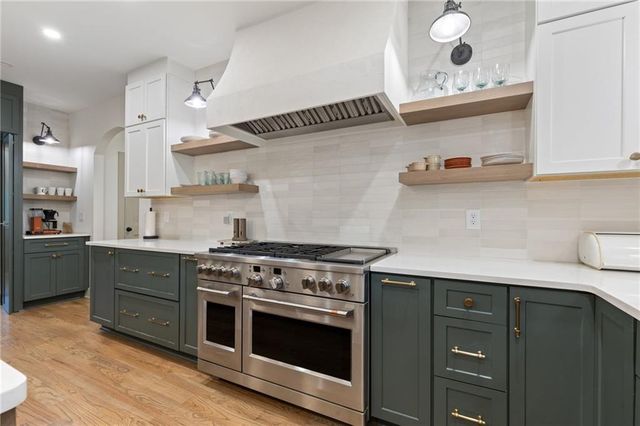 290 Walnutwood Trail, Roswell, GA 30075