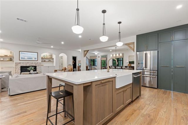 290 Walnutwood Trail, Roswell, GA 30075