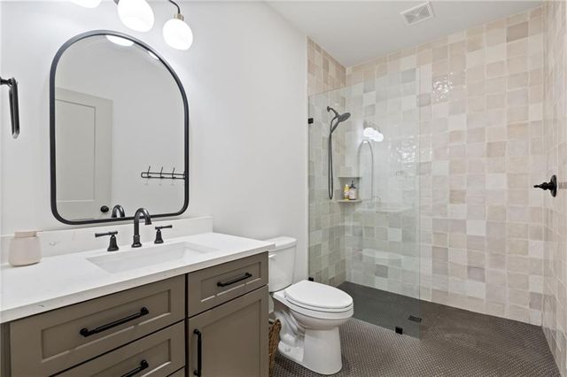 290 Walnutwood Trail, Roswell, GA 30075