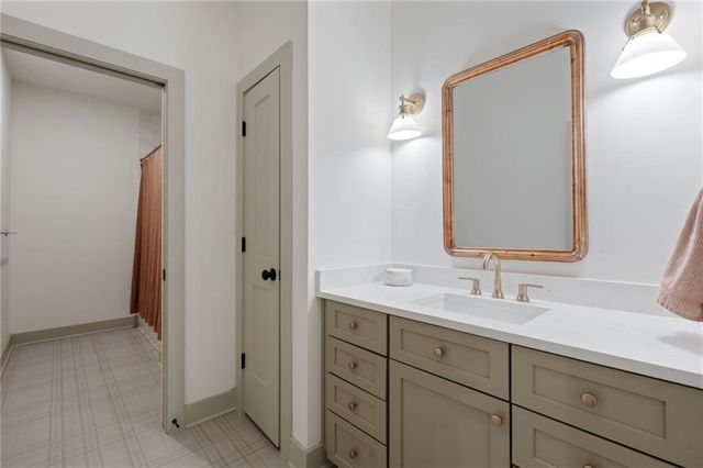 290 Walnutwood Trail, Roswell, GA 30075