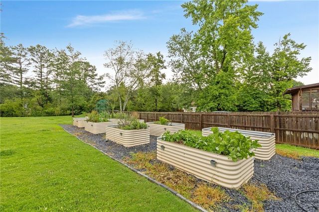 290 Walnutwood Trail, Roswell, GA 30075