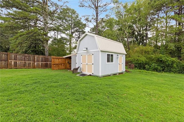 290 Walnutwood Trail, Roswell, GA 30075