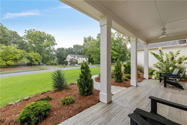 290 Walnutwood Trail, Roswell, GA 30075