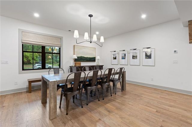 290 Walnutwood Trail, Roswell, GA 30075