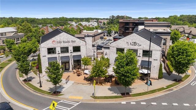 290 Walnutwood Trail, Roswell, GA 30075