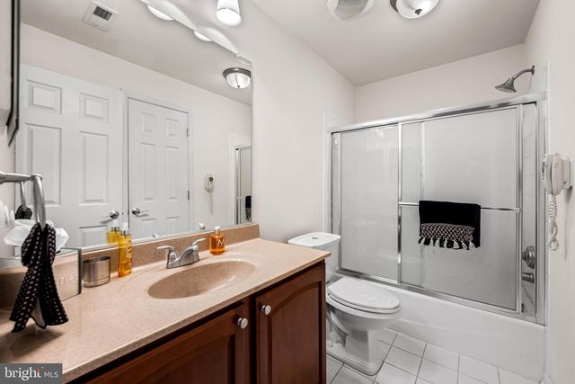 2618 LIGHTHOUSE LN, Baltimore, MD 21224