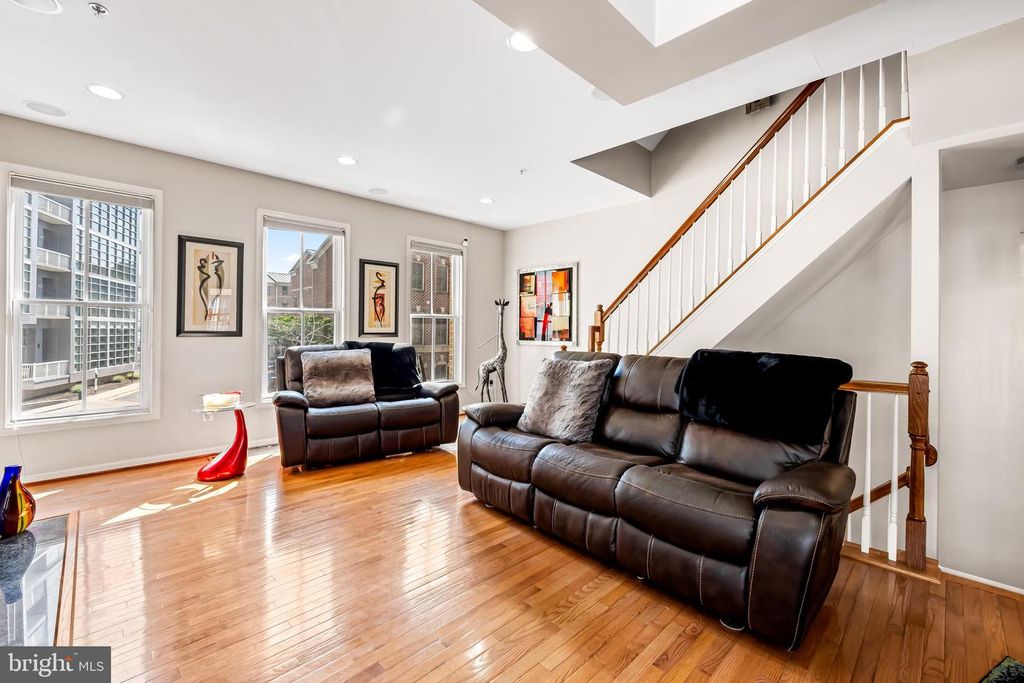 Image 13 of property listing at 2618 LIGHTHOUSE LN, Baltimore, MD 21224