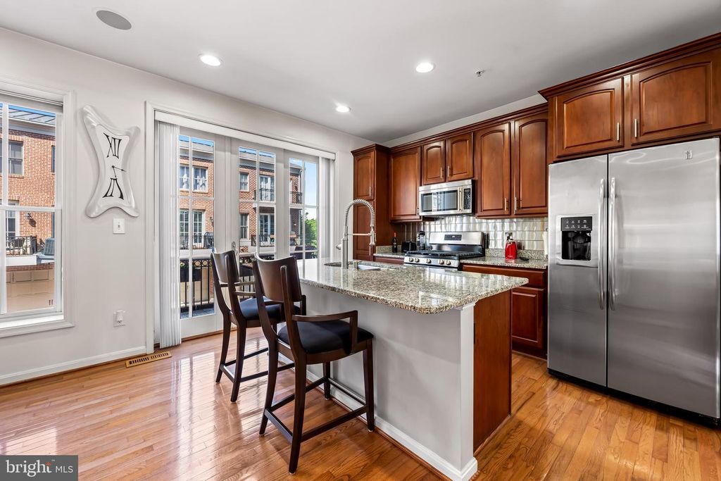 Image 14 of property listing at 2618 LIGHTHOUSE LN, Baltimore, MD 21224