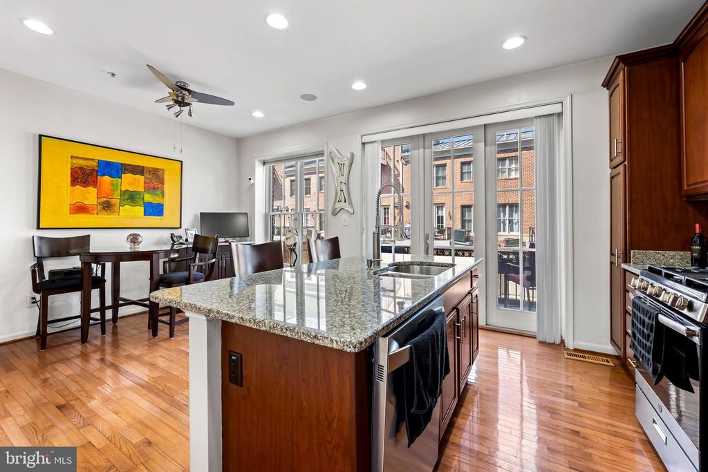 Image 17 of property listing at 2618 LIGHTHOUSE LN, Baltimore, MD 21224