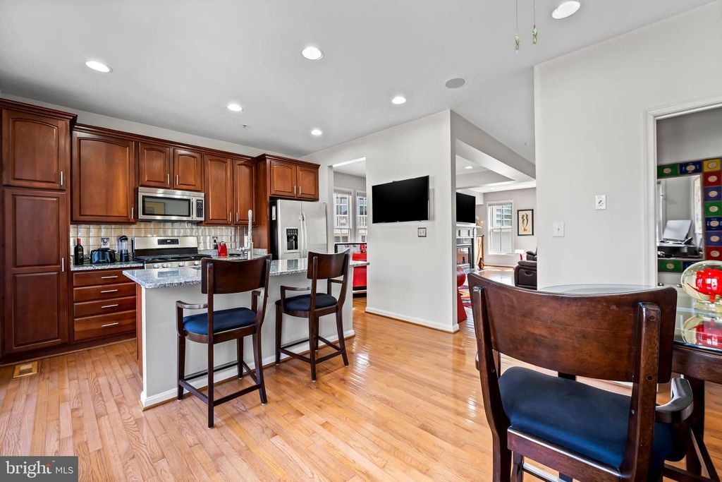 Image 19 of property listing at 2618 LIGHTHOUSE LN, Baltimore, MD 21224