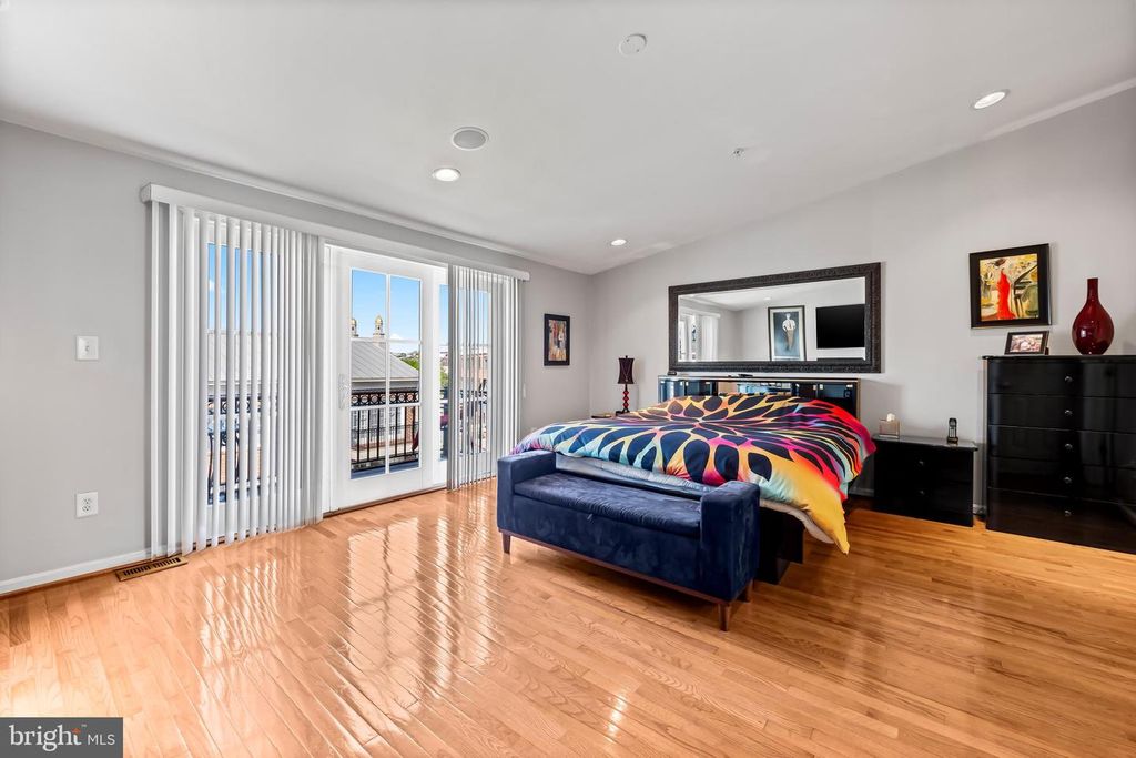 Image 31 of property listing at 2618 LIGHTHOUSE LN, Baltimore, MD 21224