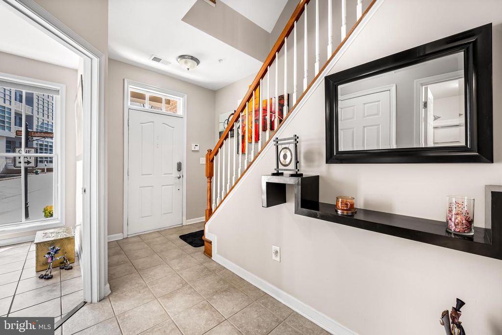 Image 4 of property listing at 2618 LIGHTHOUSE LN, Baltimore, MD 21224