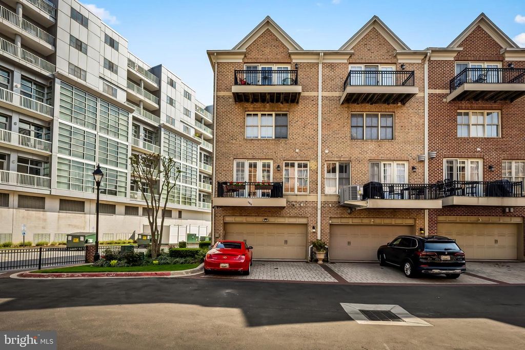 Image 40 of property listing at 2618 LIGHTHOUSE LN, Baltimore, MD 21224