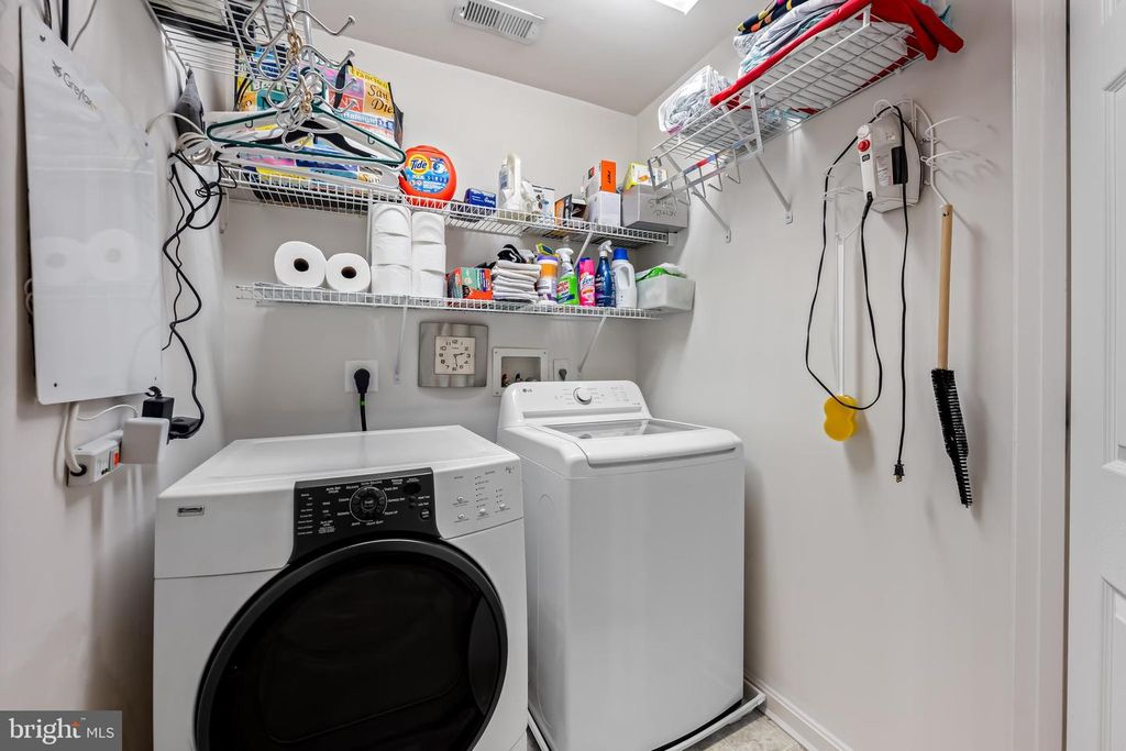 Image 42 of property listing at 2618 LIGHTHOUSE LN, Baltimore, MD 21224