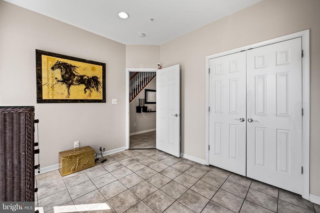 Image 7 of property listing at 2618 LIGHTHOUSE LN, Baltimore, MD 21224