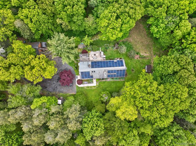 101 Tuytenbridge Road, Lake Katrine, NY 12449