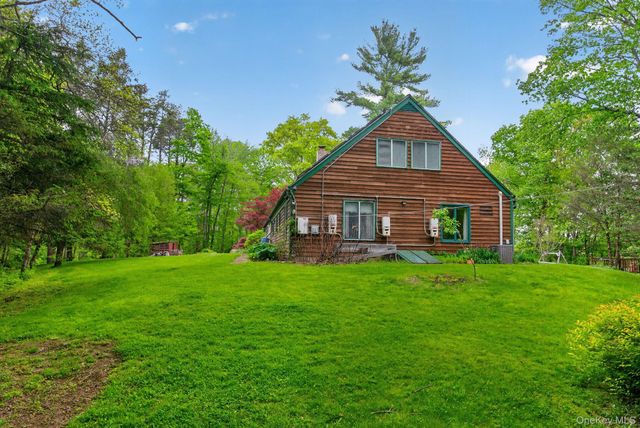 101 Tuytenbridge Road, Lake Katrine, NY 12449