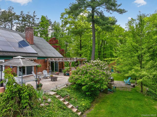 101 Tuytenbridge Road, Lake Katrine, NY 12449