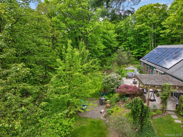 101 Tuytenbridge Road, Lake Katrine, NY 12449