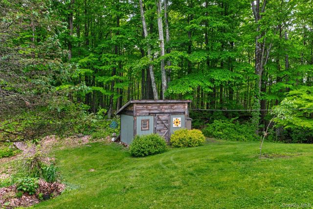 101 Tuytenbridge Road, Lake Katrine, NY 12449