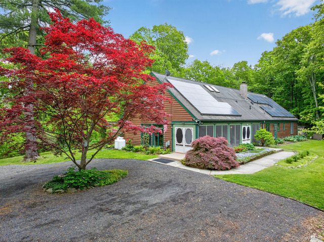 101 Tuytenbridge Road, Lake Katrine, NY 12449