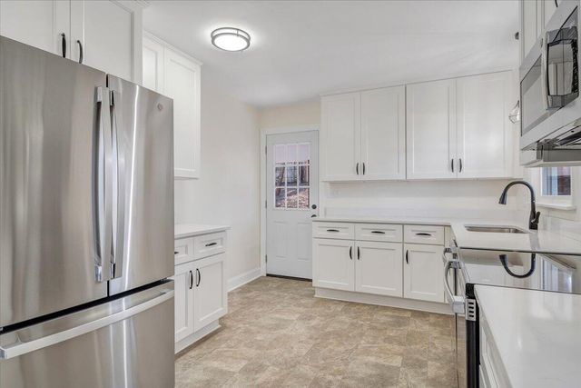 1602 Angus RD, Roanoke, VA 24017