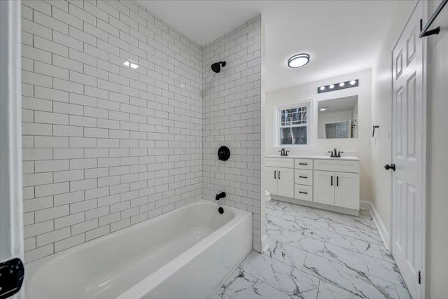 1602 Angus RD, Roanoke, VA 24017