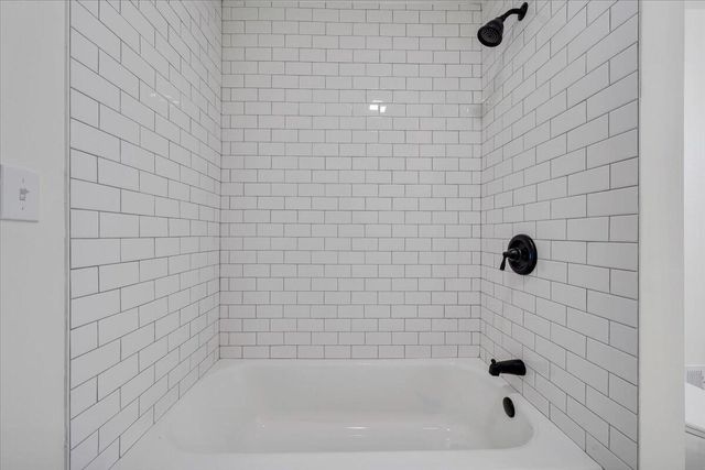 1602 Angus RD, Roanoke, VA 24017