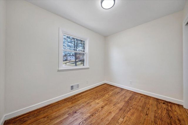 1602 Angus RD, Roanoke, VA 24017