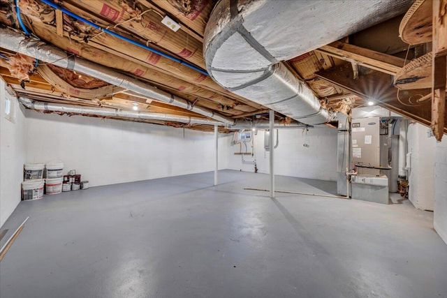 1602 Angus RD, Roanoke, VA 24017