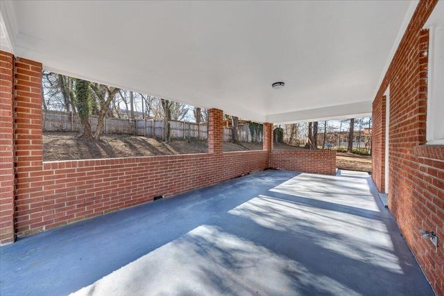 1602 Angus RD, Roanoke, VA 24017