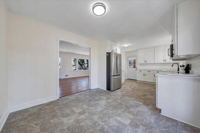 1602 Angus RD, Roanoke, VA 24017