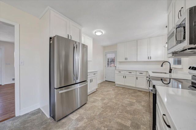 1602 Angus RD, Roanoke, VA 24017