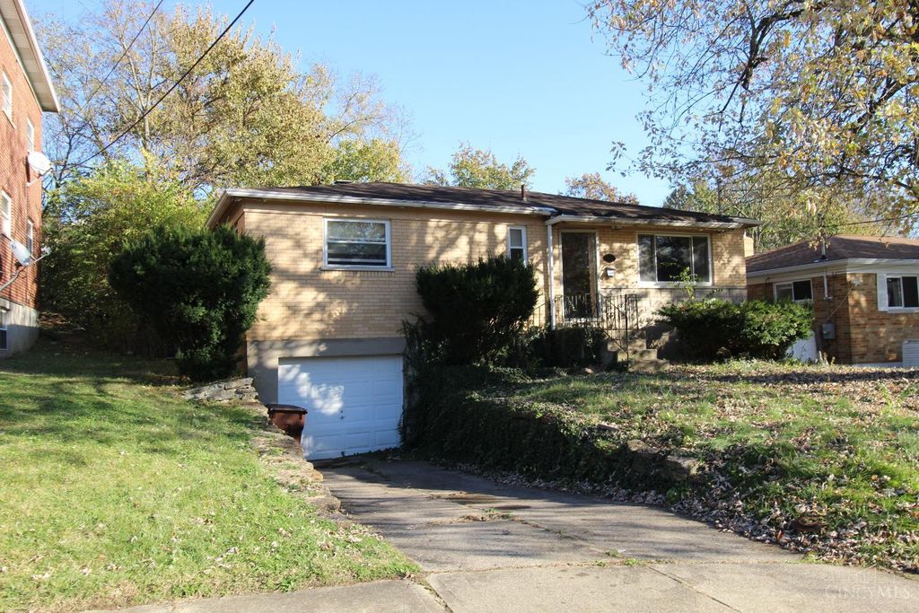 576 Claymore Terrace, Delhi Twp, OH 45238