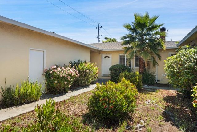 22426 Mcclellan Road, Cupertino, CA 95014