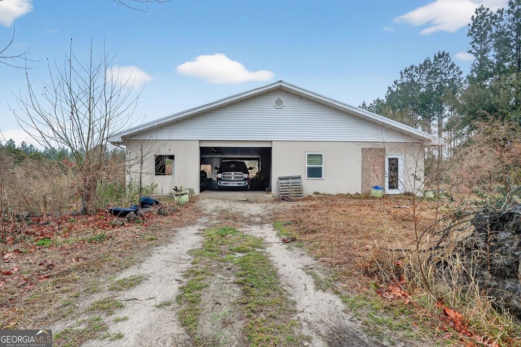 1075 Hasty Road, Millwood, GA 31552