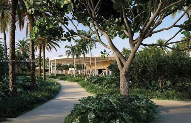 1000 S Pointe Dr 2802, Miami Beach, FL 33139