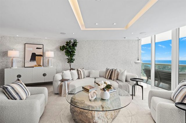 1000 S Pointe Dr 2802, Miami Beach, FL 33139