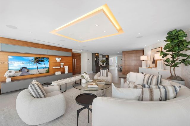 1000 S Pointe Dr 2802, Miami Beach, FL 33139