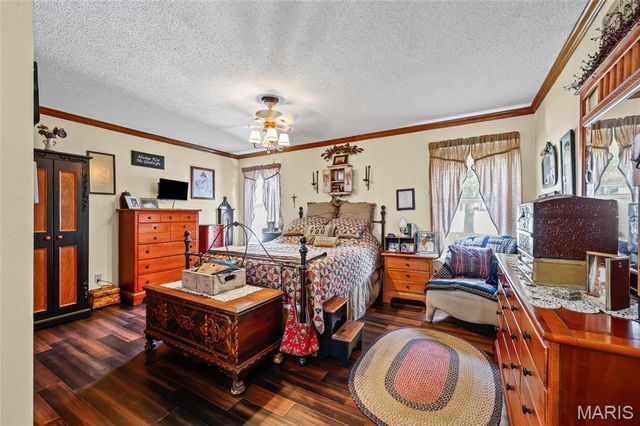 1048 Patience Drive, Florissant, MO 63034