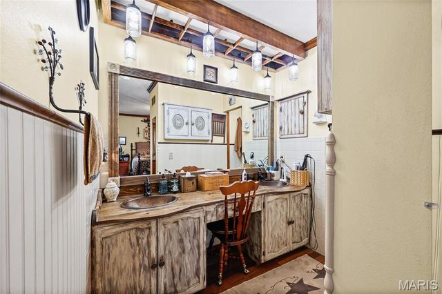 1048 Patience Drive, Florissant, MO 63034