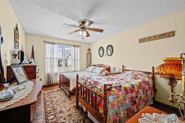 1048 Patience Drive, Florissant, MO 63034