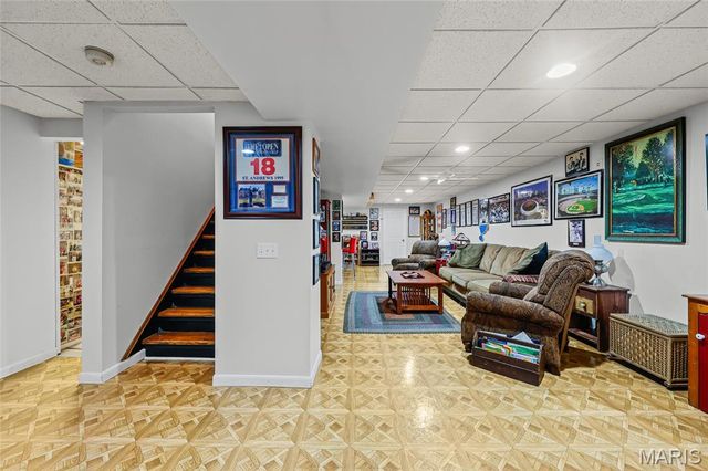 1048 Patience Drive, Florissant, MO 63034