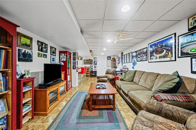 1048 Patience Drive, Florissant, MO 63034